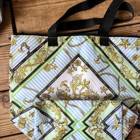 Victoria secret insulated cooler tote - Picture 2 of 3